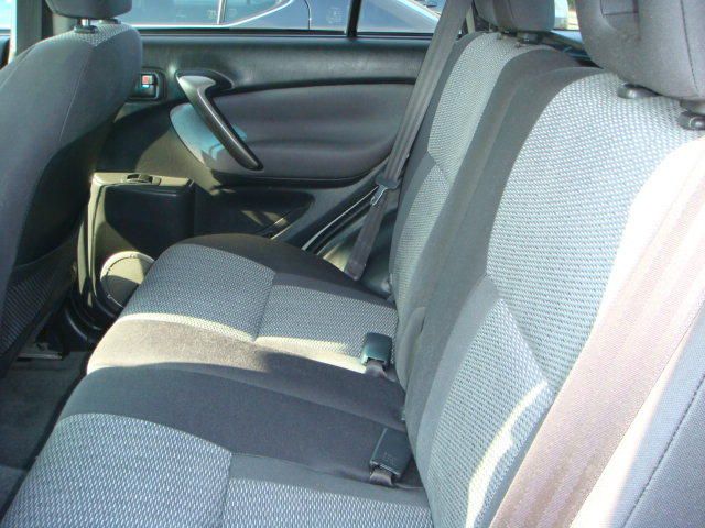 2005 Toyota RAV4