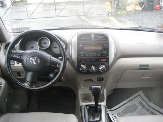 2005 Toyota RAV4