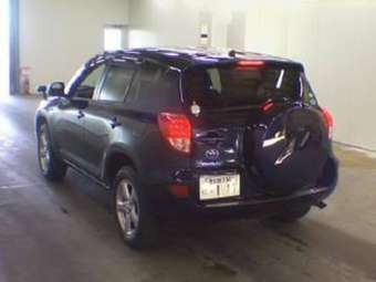 2005 Toyota RAV4 Pictures