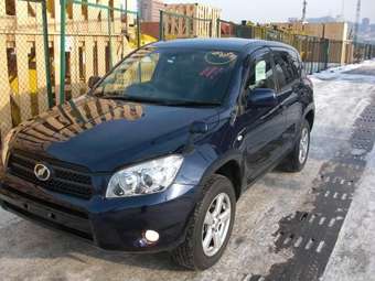 2005 Toyota RAV4 Photos