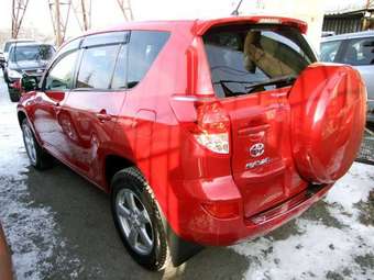 2005 Toyota RAV4 Photos