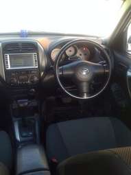 2005 Toyota RAV4 Photos