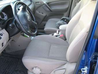 2005 Toyota RAV4 Photos