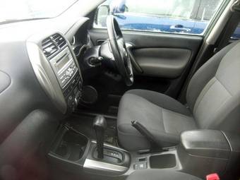 2005 Toyota RAV4 Images