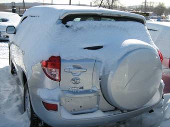 2005 Toyota RAV4 Images