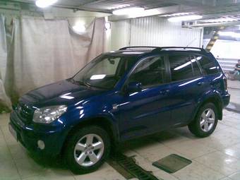 2005 Toyota RAV4 Photos