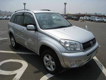 2005 Toyota RAV4 Photos