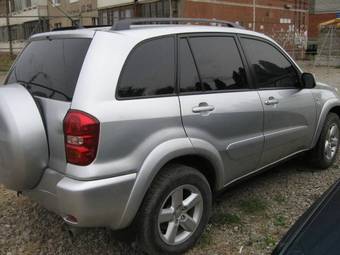 2005 Toyota RAV4 Pictures