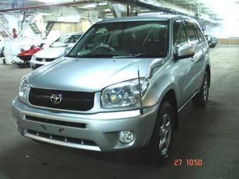 2005 Toyota RAV4 Pictures