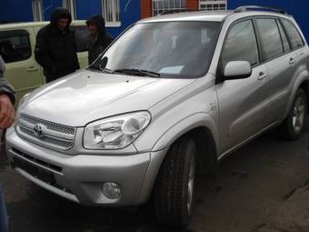 2005 Toyota RAV4 Pictures
