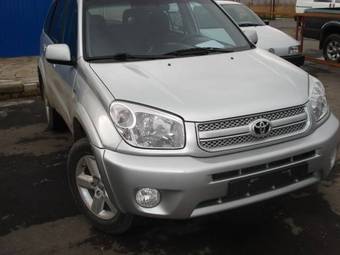 2005 Toyota RAV4 Photos