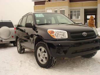 2005 Toyota RAV4 Pictures