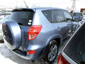2005 Toyota RAV4 Pictures