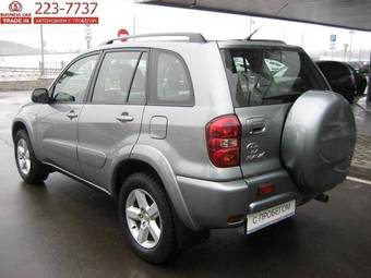 2005 Toyota RAV4 Photos