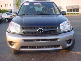 2005 Toyota RAV4 Photos
