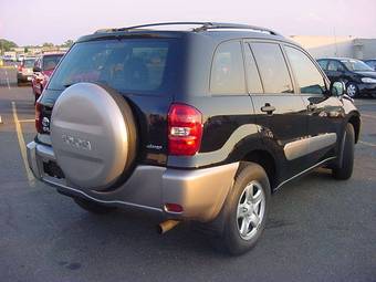 2005 Toyota RAV4 Pictures