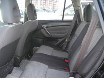 2005 Toyota RAV4 Pictures