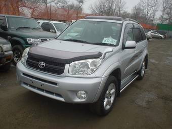 2005 Toyota RAV4 Images