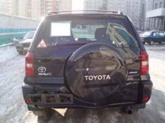 2005 Toyota RAV4 Pictures