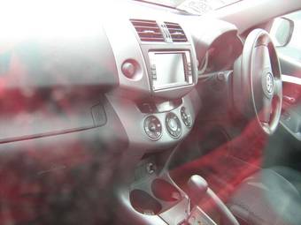 2005 Toyota RAV4 Pictures