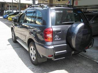 2005 Toyota RAV4 Pictures