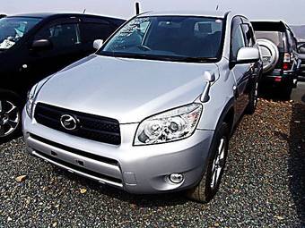 2005 Toyota RAV4 Pictures