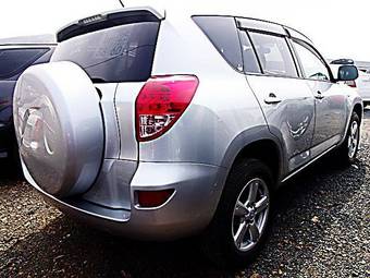 2005 Toyota RAV4 Photos