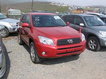 2005 Toyota RAV4 Photos
