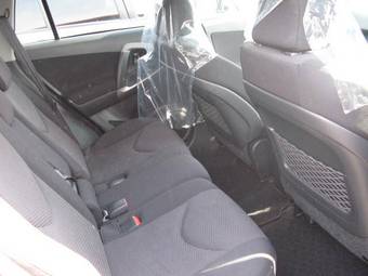 2005 Toyota RAV4 Images