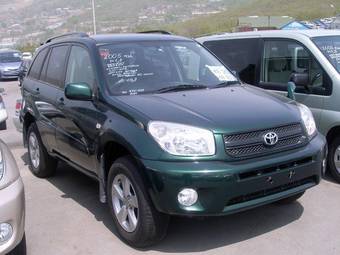 2005 Toyota RAV4 Photos