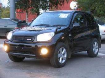 2005 Toyota RAV4 Photos