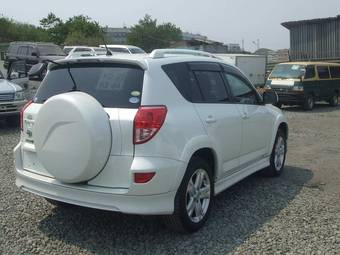 2005 Toyota RAV4 Pictures
