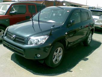 2005 Toyota RAV4 Pictures