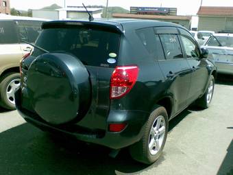 2005 Toyota RAV4 Pictures