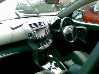2005 Toyota RAV4 Photos