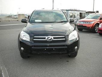 2005 Toyota RAV4 Pictures
