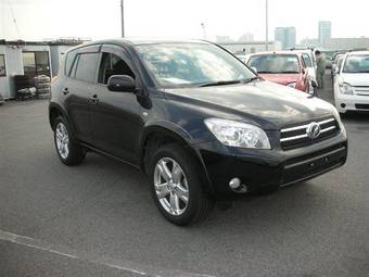 2005 Toyota RAV4 Pics