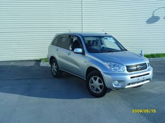 2005 Toyota RAV4 Photos