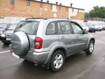 2005 Toyota RAV4 Photos