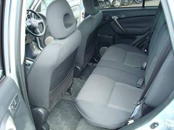 2005 Toyota RAV4 Photos