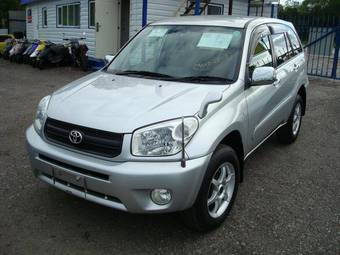 2005 Toyota RAV4 Photos