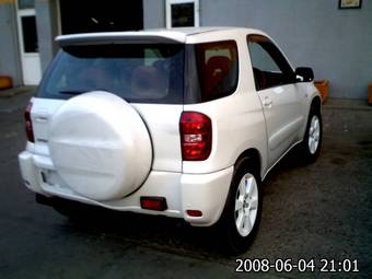 2005 Toyota RAV4 Photos
