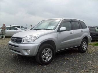 2005 Toyota RAV4 Photos