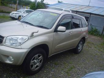 2005 Toyota RAV4 Pictures