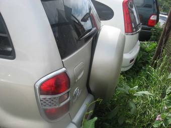 2005 Toyota RAV4 Photos
