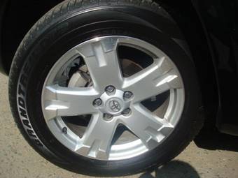 2005 Toyota RAV4 Photos