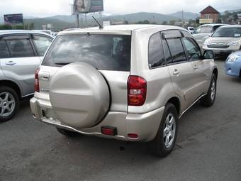 2005 Toyota RAV4 Photos