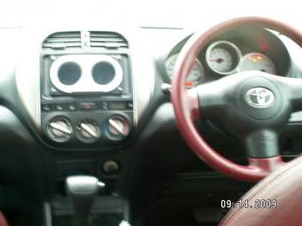 2005 Toyota RAV4 Pictures