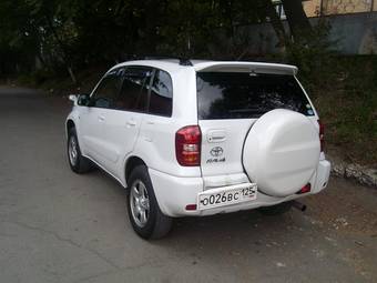 2005 Toyota RAV4 Pictures