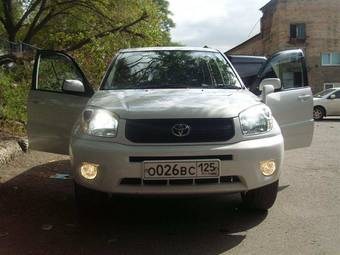 2005 Toyota RAV4 Pictures